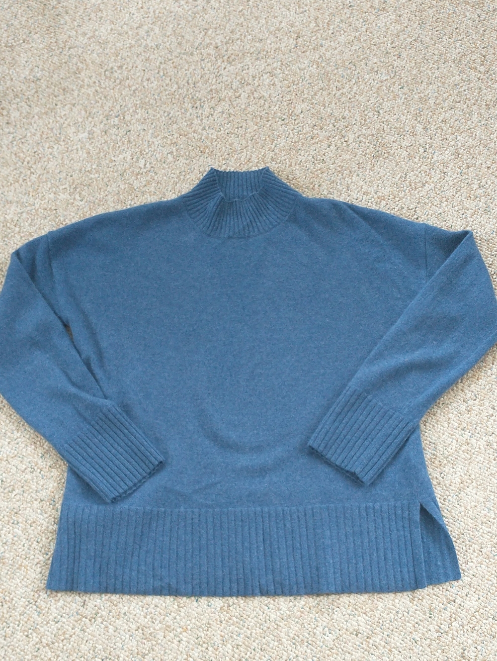 Banana Republic 100% Cashmere Mock Neck Sweater Medium